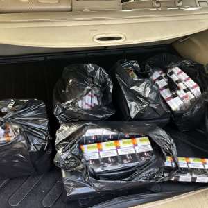 Femeie cercetată pentru contrabandă cu țigări