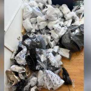 Marfă contrafăcută în valoare de peste 2 milioane  de lei, decoperită la Giurgiu