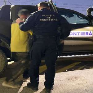 Tulcean căutat pentru amenințare depistat de polițiștii de frontieră ieșeni