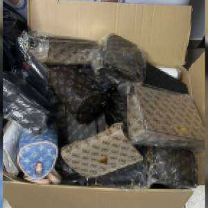 Mii de bunuri susceptibile a fi contrafăcute, descoperite de către polițiștii de frontieră din cadrul ITPF Giurgiu