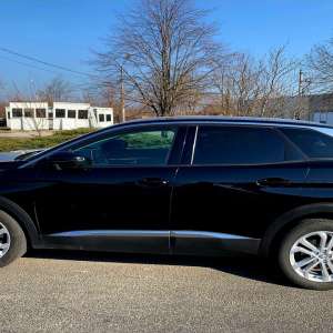 Autoturisme în valoare de peste 230.000 de lei, căutate de autorități, descoperite la Punctul de Frontieră Sculeni