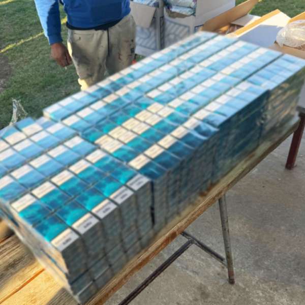 20.000 țigarete, depistate ascunse &icirc;n porbagajul unui autoturism