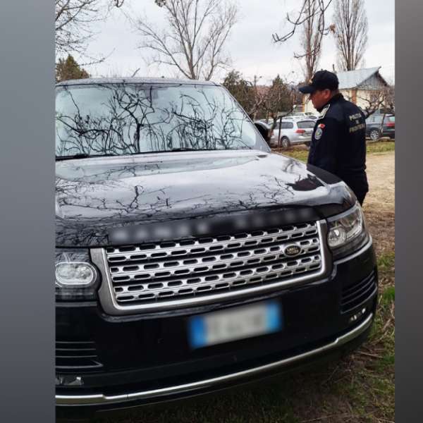 Autoturism &icirc;n valoare de 200.000 de lei, furat din Austria, reținut la Albița