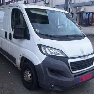 Autoturism furat din Franța, oprit în Petea de polițiștii de frontieră