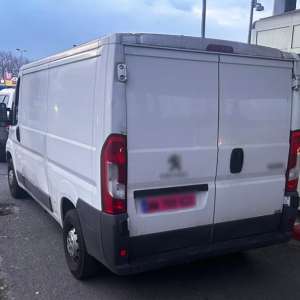 Autoturism furat din Franța, oprit în Petea de polițiștii de frontieră