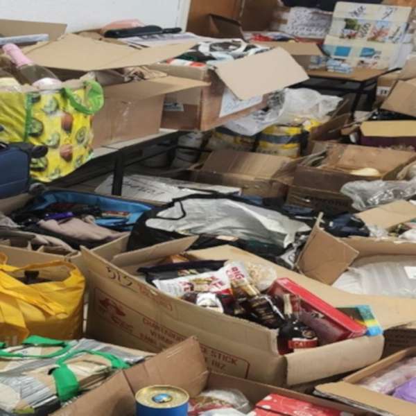 Aproximativ 650 de litri de băuturi alcoolice de contrabandă descoperiți &icirc;ntr-un autocar