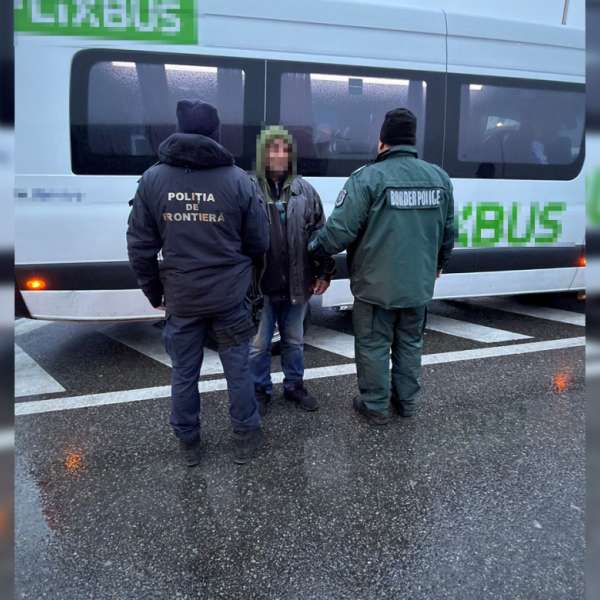 Cetățean grec urmărit internațional, depistat de polițiștii de frontieră doljeni