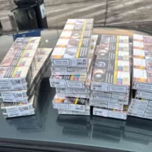Mii de bunuri contrafăcute și țigarete, scoase din circuitul ilegal de polițiștii de frontieră în cadrul unor acțiuni de tip BLITZ