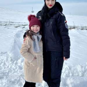 Un vis purtat cu mândrie. Cătălina - polițistă de frontieră, mamă și model de determinare