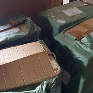 Bunuri contrafăcute, în valoare de aproximativ un milion de lei, descoperite de polițiștii de frontieră constănțeni împreună cu reprezentanți ai Biroului Vamal de Frontieră Constanța