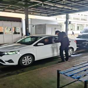 Tulcean cu articole pirotehnice depistat la PTF Albița