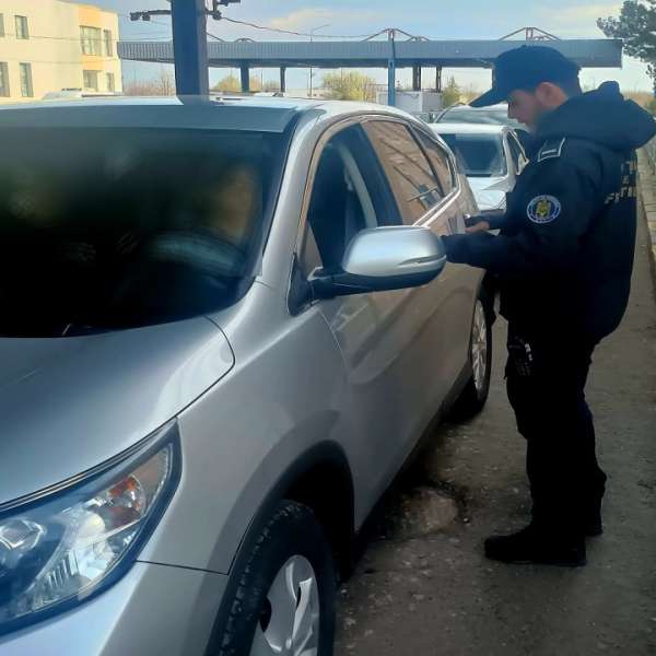 Bucureștean depistat &icirc;ncerc&acirc;nd să iasă din ţară folosind un ITP fals