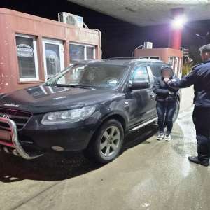 Șoferiță depistată la ieșirea din țară cu un permis de conducere fals