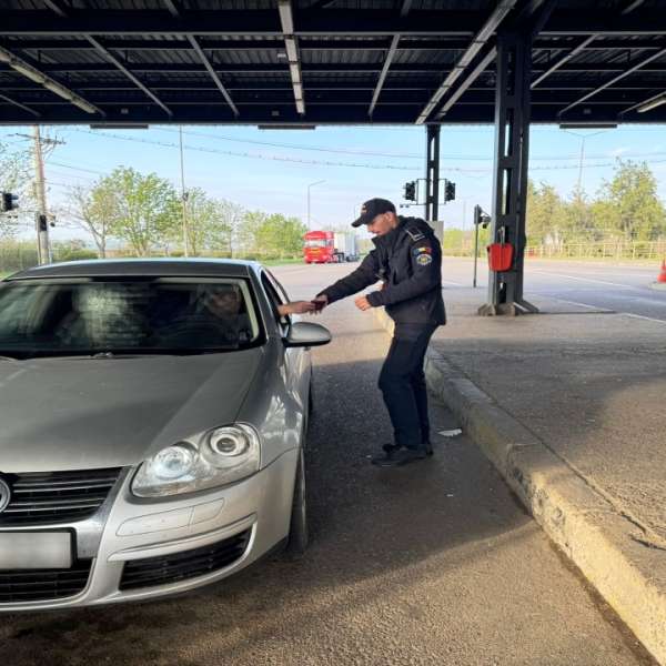 Autoturism cu numere provizorii din Germania, fără drept de circulaţie &icirc;n Rom&acirc;nia