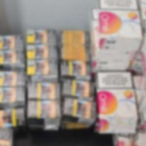 ACŢIUNI BLITZ: mii de bunuri contrafăcute și țigarete fără documente legale, descoperite de polițiștii de frontieră