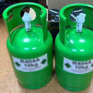 25.000 de euro şi bunuri nedeclarate,  descoperite într-un autocar la PTF Halmeu