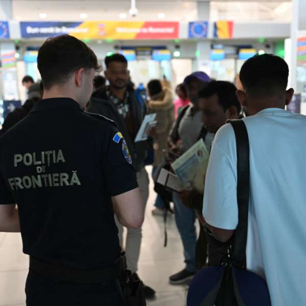 Clarificări privind utilizarea sistemului EES la frontieră pentru persoanele cu dublă cetățenie rom&acirc;no-moldovenească