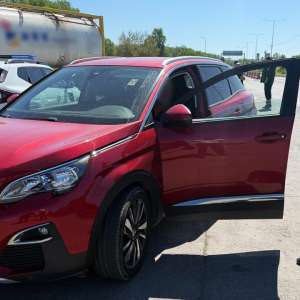 Un autoturism și două autoutilitare, în valoare de 500.000 de lei,  căutate de autorităţile olandeze și belgiene, depistate de polițiștii de frontieră