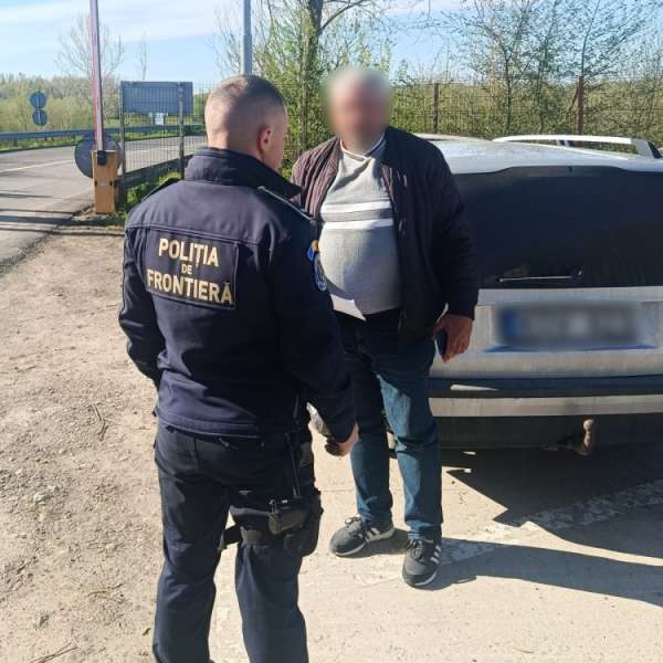 A luat o mașină cu &icirc;mprumut și s-a ales cu dosar penal la frontieră