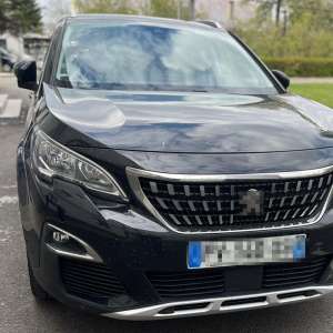Mașină căutată de autoritățile franceze, descoperită în Suceava