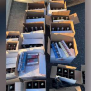Surprize la controlul polițiștilor de frontieră: autocar plin cu alcool fără documente