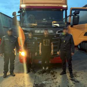 Cinci cetățeni străini depistați la Giurgiu, fără drept de călătorie în Spațiul Schengen