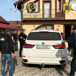 Peste 3 milioane de țigarete confiscate într-un dosar DIICOT cu ramificații internaționale