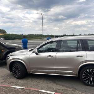 Cooperare transfrontalieră eficientă: vehicule de peste 250.000 de euro, oprite la frontieră