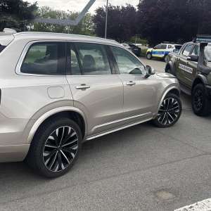 Două autoturisme căutate de autoritățile poloneze reținute în cooperare de polițiștii de frontieră sătmăreni și omologii maghiari
