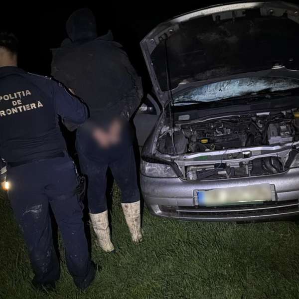 Braconieri surprinşi pe Dunăre cu ajutorul aparaturii de vedere nocturnă:  plase de pescuit comercial și o ambarcațiune confiscate la Giurgiu