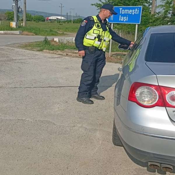 Ieșean la volan, deşi nu deţinea un permis corespunzător