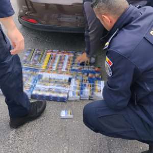 Peste 4.200 de produse susceptibile a fi contrafăcute și peste 30.000 de țigarete cu timbru bulgăresc, descoperite de polițiștii de frontieră în cadrul acțiunii CLEAN BORDER III SUD