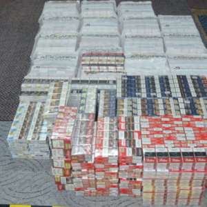 Țigarete de contrabandă în valoare de peste 60.000 de lei, descoperite în urma unei percheziții în municipiul Galați