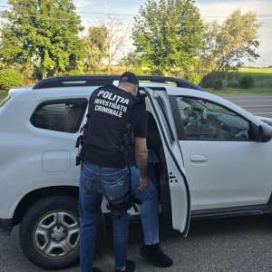 Condamnat, descoperit și reținut în PTF Albița