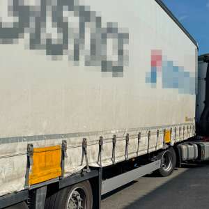 Acțiune BLITZ la Calafat: polițiștii de frontieră au descoperit într-un autocamion țigarete de contrabandă în valoare de peste 76.000 de lei