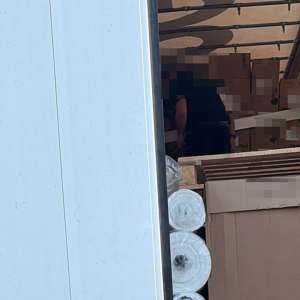 Acțiune BLITZ la Calafat: polițiștii de frontieră au descoperit într-un autocamion țigarete de contrabandă în valoare de peste 76.000 de lei