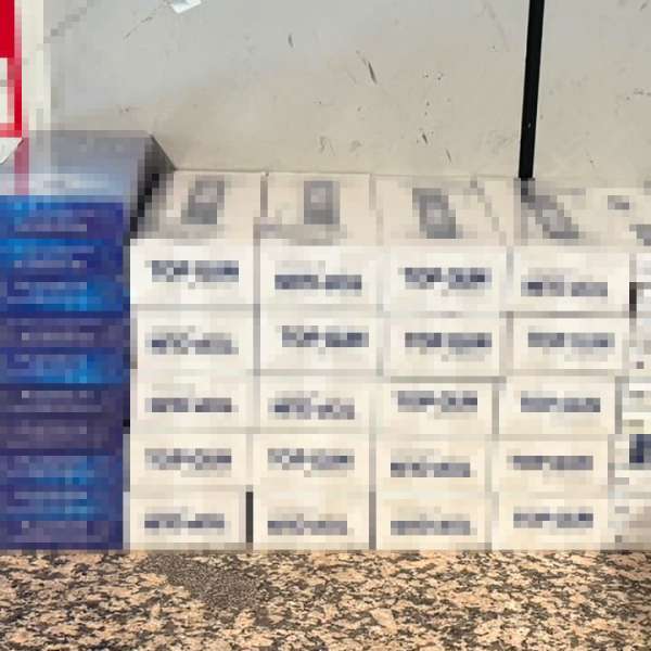 Peste 44.800 de țigarete, descoperite &icirc;n bagajele unor pasageri pe Aeroportul Otopeni