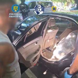 Cinci persoane arestate preventiv pentru trafic de droguri de risc și mare risc