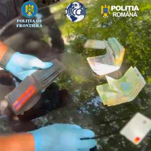 Cinci persoane arestate preventiv pentru trafic de droguri de risc și mare risc
