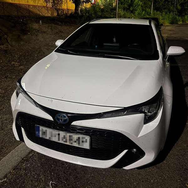 Peste patru kilograme de tutun de mestecat, ascunse &icirc;n sticle de suc și printre bagaje, descoperite la Giurgiu