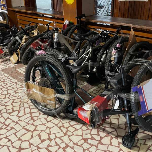 14 biciclete fără documente de proveniență, estimate la aproximativ 50.000 de lei, descoperite de polițiștii de frontieră