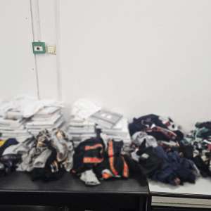 Bunuri susceptibile a fi contrafăcute, în valoare de aproximativ 84.000 de lei, descoperite de polițiștii de frontieră