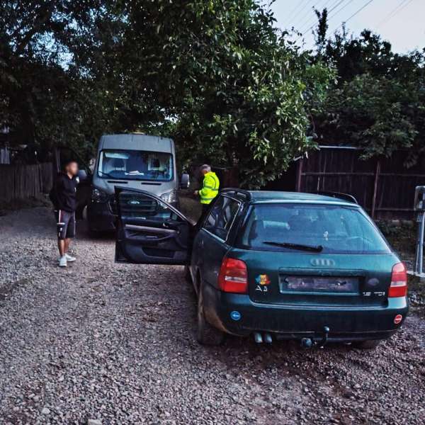 Descoperit în trafic la volanul unui autoturism fără numere de înmatriculare