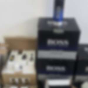 Aproximativ 3.000 de produse susceptibile a fi contrafăcute, în valoare de peste 700.000 de lei, scoase din circuitul ilegal de polițiștii de frontieră giurgiuveni