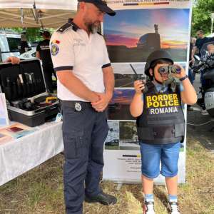 Polițiștii de frontieră din cadrul ITPF Timișoara, mai aproape de comunitate prin evenimente dedicate copiilor și familiilor
