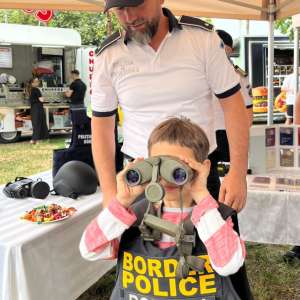 Polițiștii de frontieră din cadrul ITPF Timișoara, mai aproape de comunitate prin evenimente dedicate copiilor și familiilor