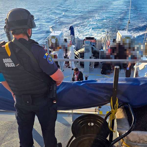 Over 400 people rescued in the Mediterranean Sea by Romanian border police officers deployed on Frontex missions