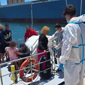Over 400 people rescued in the Mediterranean Sea by Romanian border police officers deployed on Frontex missions