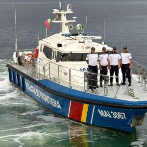 Over 400 people rescued in the Mediterranean Sea by Romanian border police officers deployed on Frontex missions