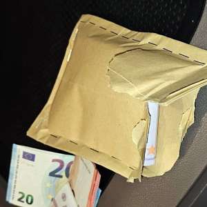 28.000 de euro nedeclarați, descoperiți de polițiștii de frontieră și inspectorii vamali la PTF Albița
